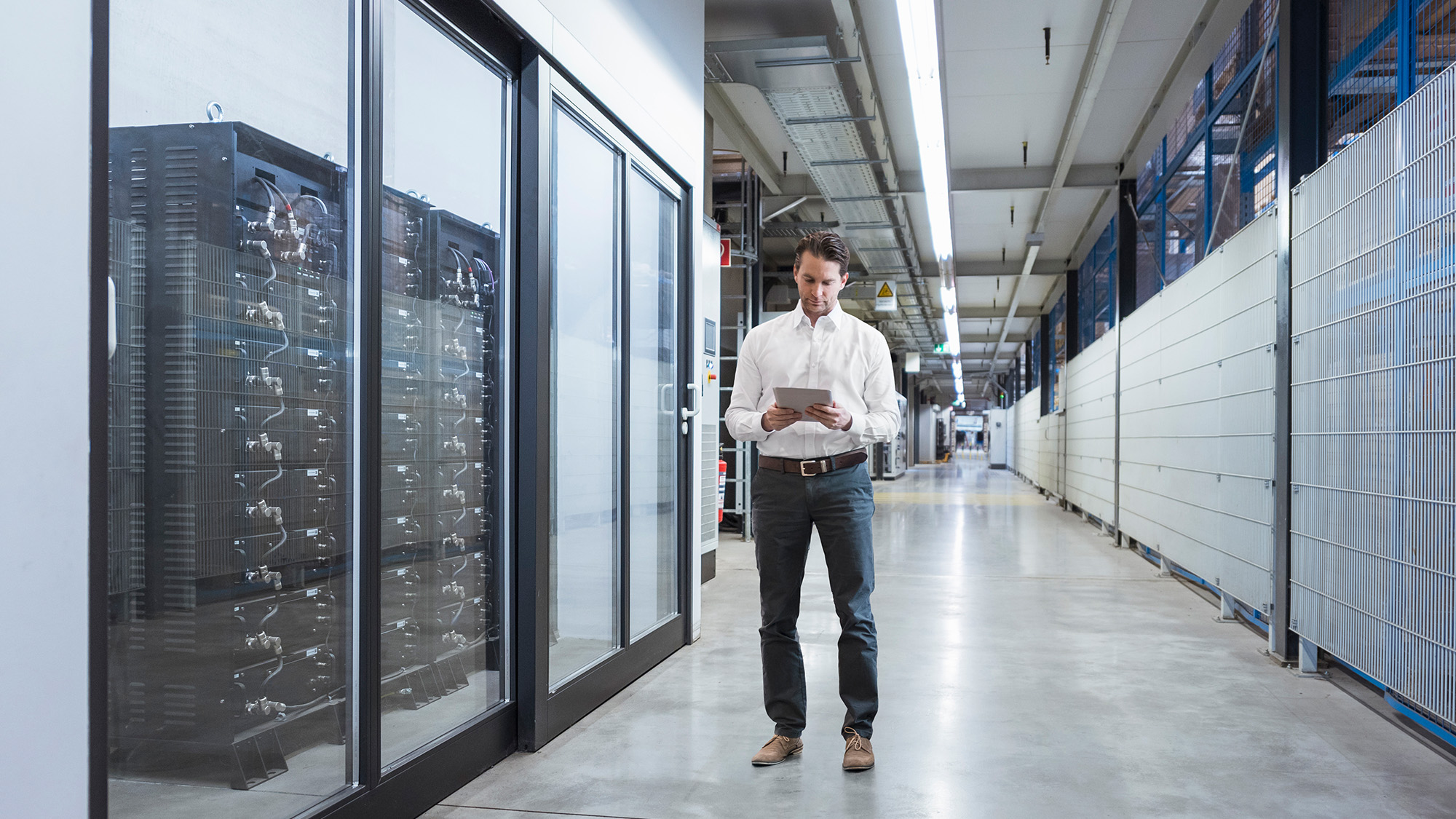 MM-438941_new-website-page_Application-Solutions_GettyImages-962630406_2000x1125