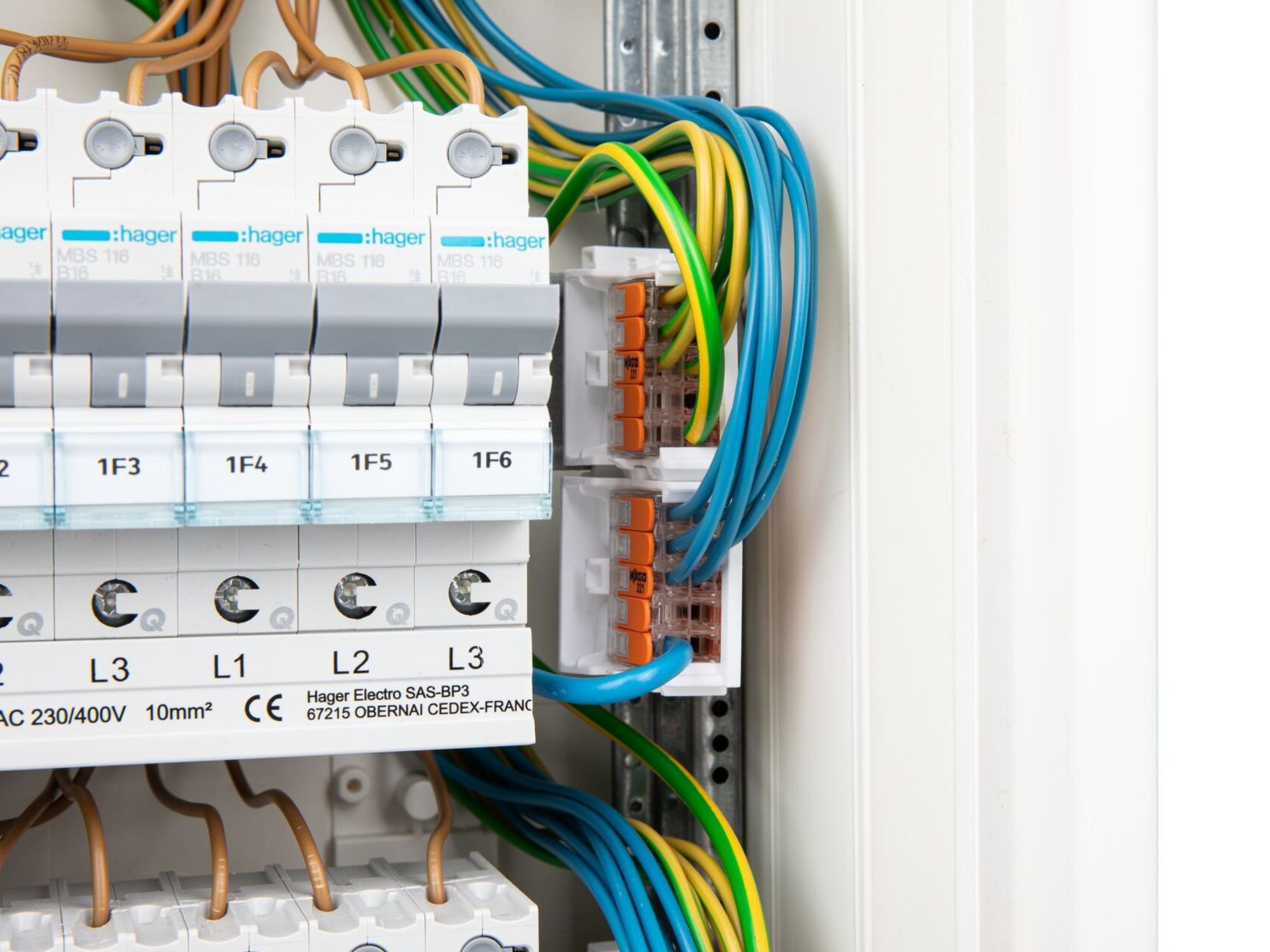 IT-IT_221 space saving_102025